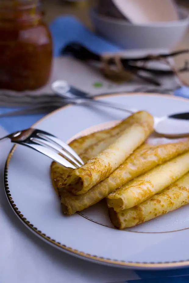 Les crêpes, histoires de parfums et de souvenirs Photographie commerciale, prise de vue en studio, recherches personnelles d'ambiances.