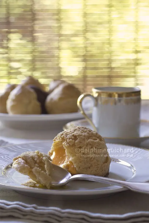 Choux à la crème de patate douce et rhubarbe