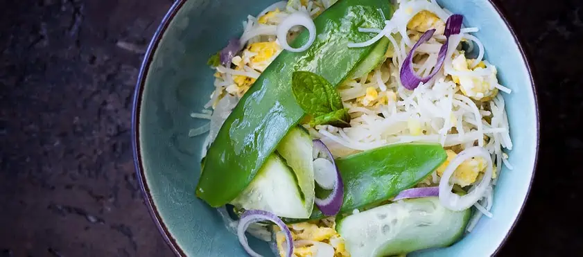 cnf pois mange tout vermicelle de riz omelette une